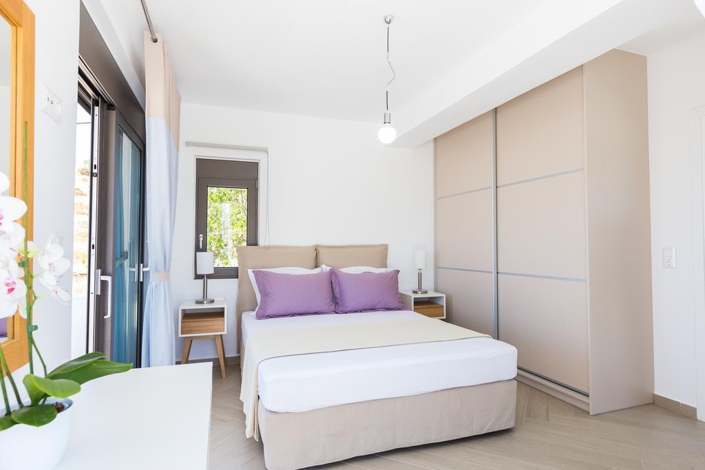 Eolia Iconic Villa, Walking Distance To The Beach, By Thinkvilla Panormos  ภายนอก รูปภาพ