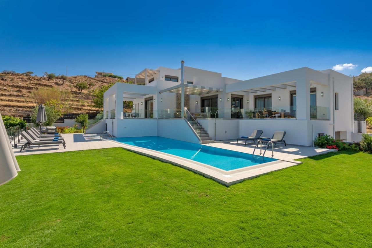 Eolia Iconic Villa, Walking Distance To The Beach, By Thinkvilla Panormos  ภายนอก รูปภาพ
